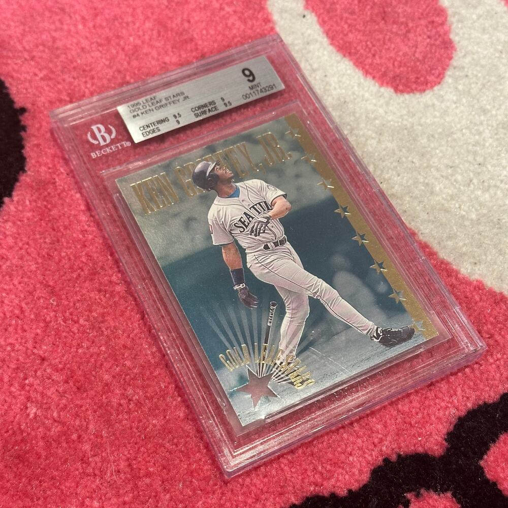 Ken Griffey Jr – 1995 Leaf Gold Stars #4 – BGC 9 – As Pictured
